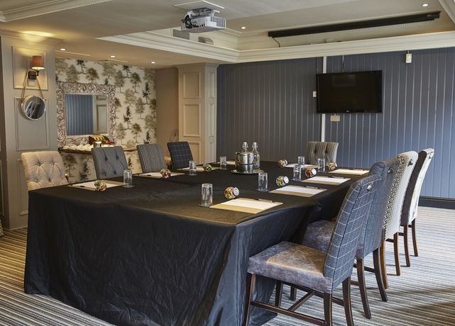 Imagen de los interiores del Hotel Greswolde Arms By Greene King Inns. Foto 19