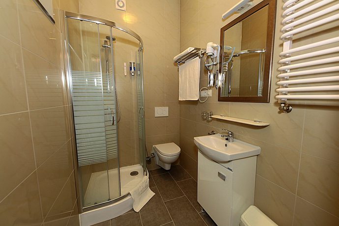 Imagen de la habitación del Hotel Greven. Foto 7