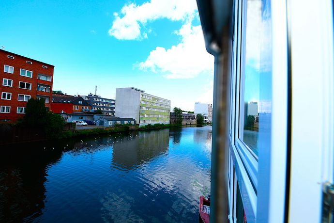 Imagen de los exteriores del Hotel Greven. Foto 8