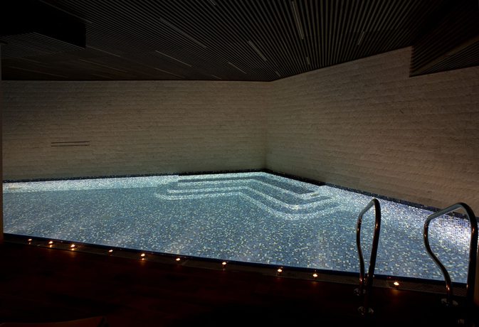 Imagen de la piscina del Hotel Grey Family. Foto 20