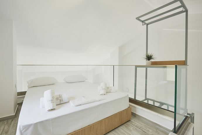 Imagen de la habitación del Hotel GreyStone Suites. Foto 6