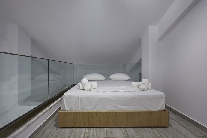 Imagen de la habitación del Hotel GreyStone Suites. Foto 18