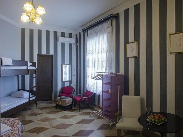 Imagen de la habitación del Hotel Griboedov Hostel and Suites. Foto 10