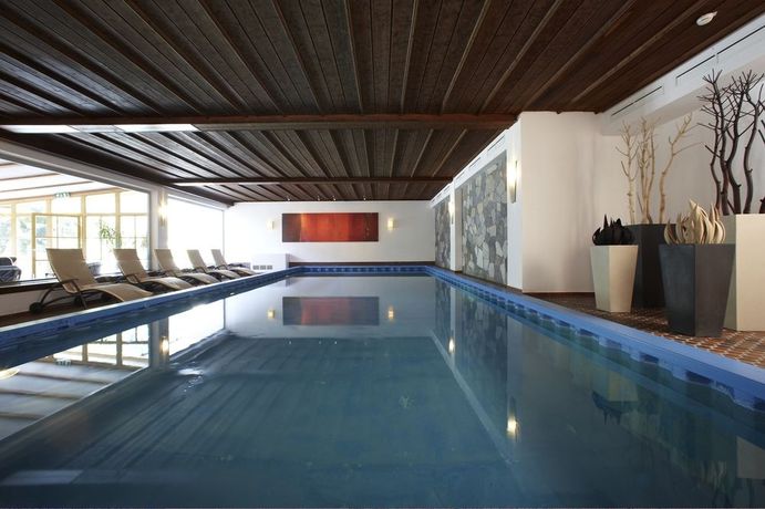Imagen de la piscina del Hotel Gridlon. Foto 16