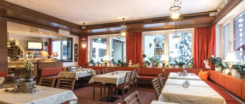 Imagen del bar/restaurante del Hotel Griesein. Foto 3