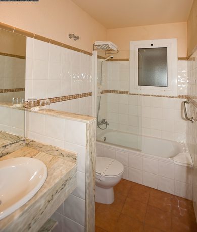 Imagen de la habitación del Hotel Grifeu. Foto 6