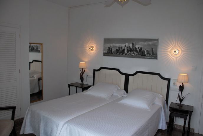 Imagen de la habitación del Hotel Grifeu. Foto 10