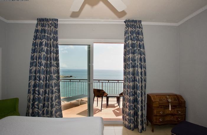 Imagen de la habitación del Hotel Grifeu. Foto 16