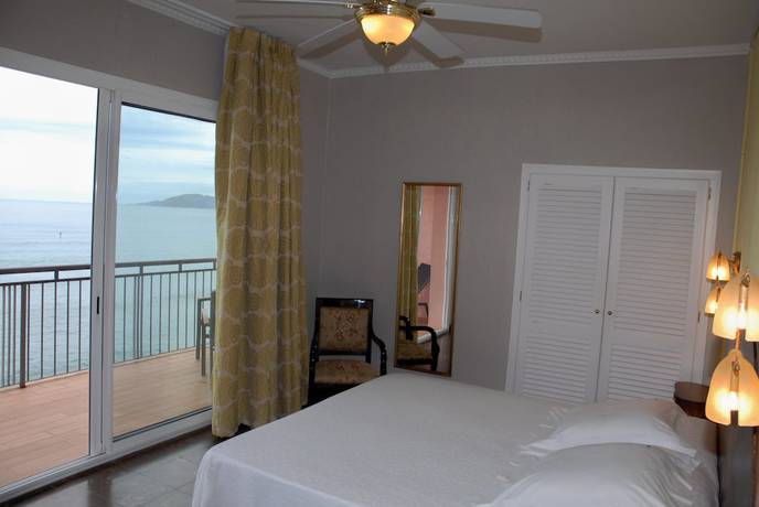 Imagen de la habitación del Hotel Grifeu, Llan&ccedil;&agrave;. Foto 13