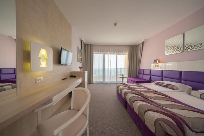 Imagen de la habitación del Hotel Grifid Arabella - Ultra All inclusive and Aquapark. Foto 12