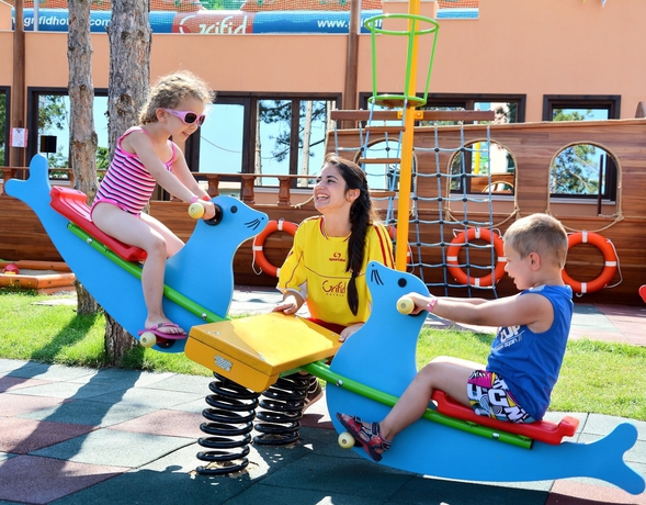 Imagen de los exteriores del Hotel Grifid Bolero and Aquapark - Ultra All Inclusive. Foto 4