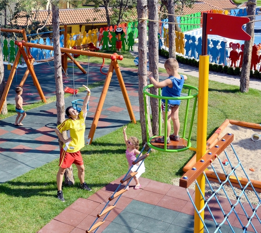 Imagen de los exteriores del Hotel Grifid Bolero and Aquapark - Ultra All Inclusive. Foto 5