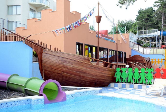Imagen general del Hotel Grifid Bolero and Aquapark - Ultra All Inclusive. Foto 3