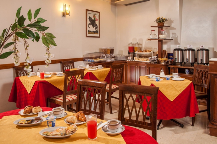 Imagen del bar/restaurante del Hotel Grifo. Foto 2