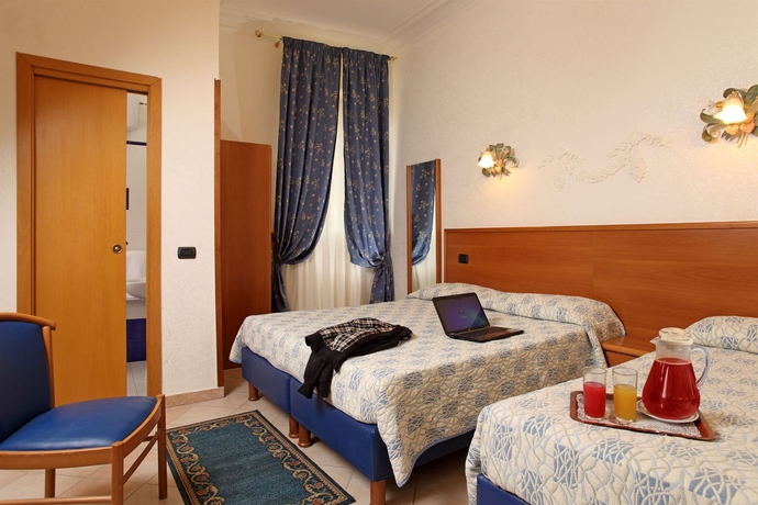 Imagen de la habitación del Hotel Grifo. Foto 7