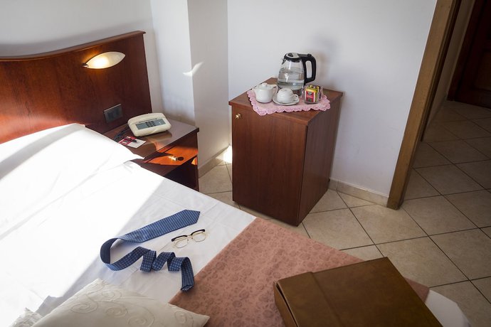 Imagen de la habitación del Hotel Grifone, Perugia. Foto 2