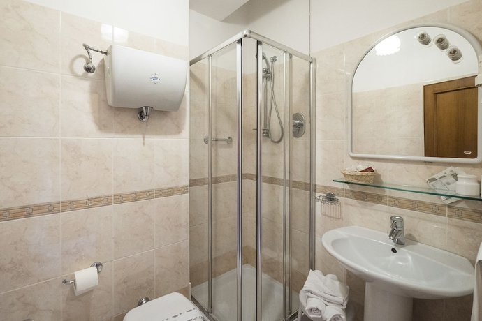 Imagen de la habitación del Hotel Grifone, Perugia. Foto 3