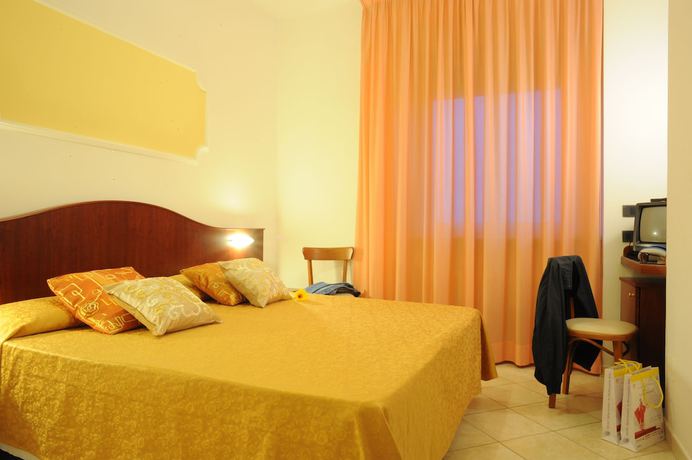 Imagen de la habitación del Hotel Grifone, Perugia. Foto 8