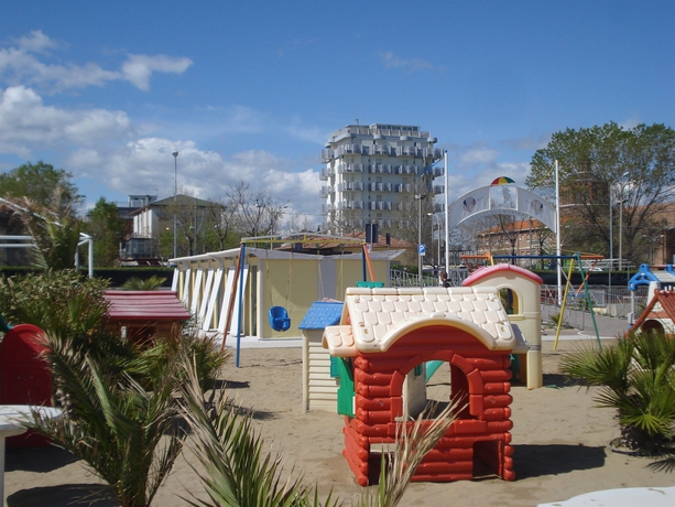 Imagen de los exteriores del Hotel Grifone, Rimini. Foto 11