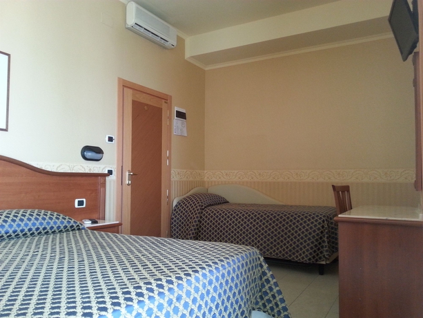 Imagen de la habitación del Hotel Grifone, Rimini. Foto 6
