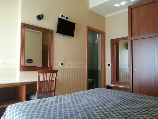 Imagen de la habitación del Hotel Grifone, Rimini. Foto 7