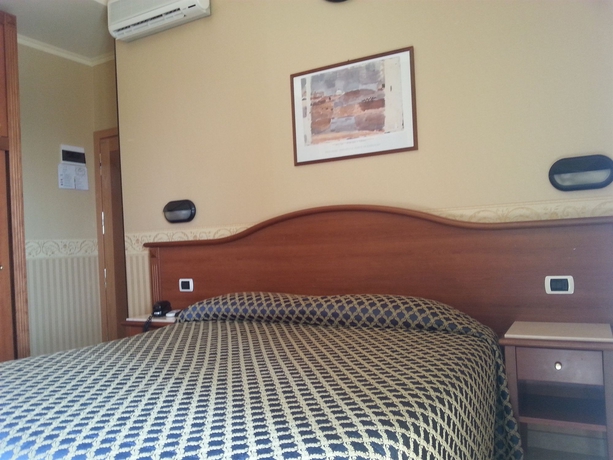 Imagen de la habitación del Hotel Grifone, Rimini. Foto 8