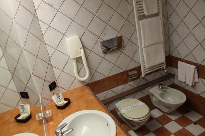 Imagen de la habitación del Hotel Grillo. Foto 6