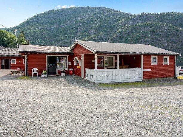 Imagen de los interiores del Hotel Grimen Camping. Foto 20