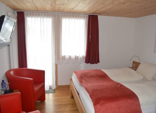 Imagen de la habitación del Hotel Grimsel. Foto 10