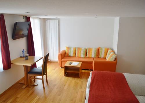 Imagen de la habitación del Hotel Grimsel. Foto 11