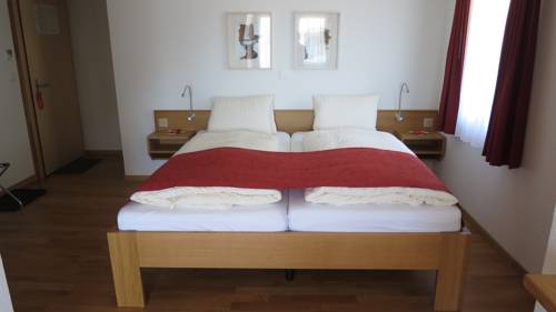 Imagen de la habitación del Hotel Grimsel. Foto 15