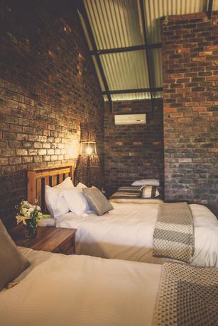 Imagen de la habitación del Hotel Grincourt. Foto 9