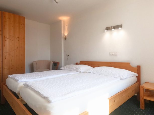 Imagen de la habitación del Hotel Grischuna, BIVIO. Foto 12