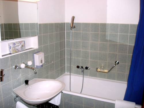 Imagen de la habitación del Hotel Grischuna. Foto 3