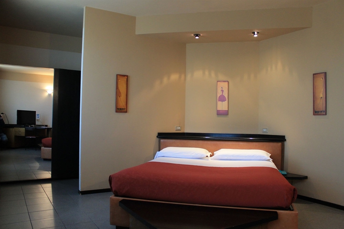 Imagen de la habitación del Hotel Griselda. Foto 7