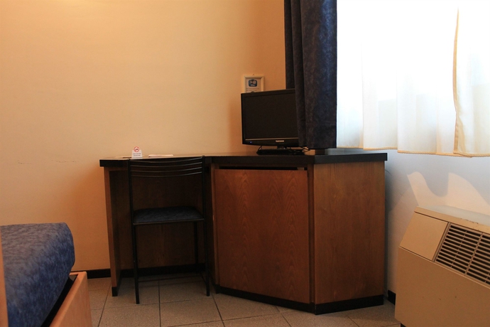 Imagen de la habitación del Hotel Griselda. Foto 14