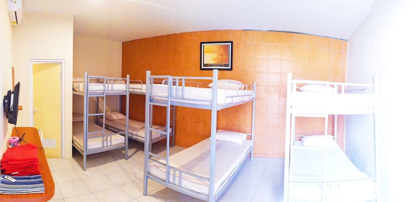 Imagen de la habitación del Hotel Griya Alisha. Foto 4