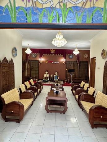 Imagen de los interiores del Hotel Griya Helin. Foto 16
