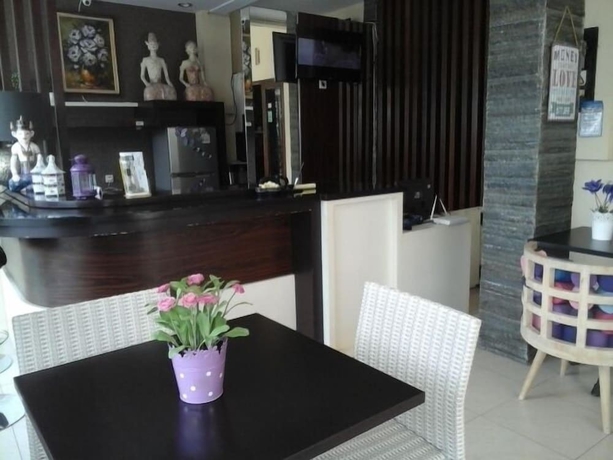 Imagen de los interiores del Hotel Griya Nendra. Foto 13