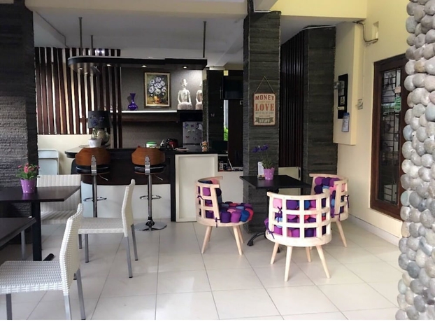 Imagen de los interiores del Hotel Griya Nendra. Foto 16