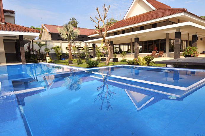 Imagen de los interiores del Hotel Griya Persada Convention And Resort. Foto 7