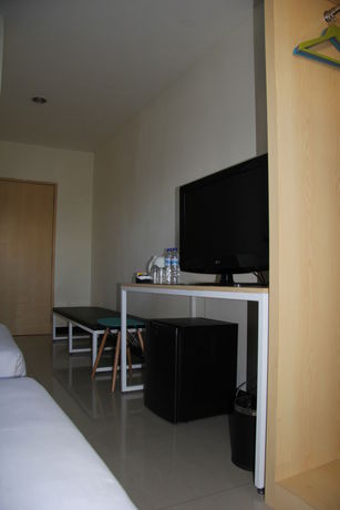 Imagen del bar/restaurante del Hotel Griya Sintesa. Foto 2