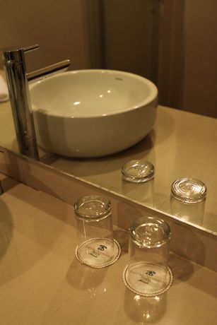 Imagen de la habitación del Hotel Griya Sintesa. Foto 10