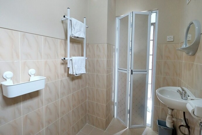 Imagen de la habitación del Hotel Griya Wijaya. Foto 21