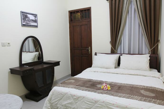 Imagen de la habitación del Hotel Griya Yunika Homestay. Foto 16