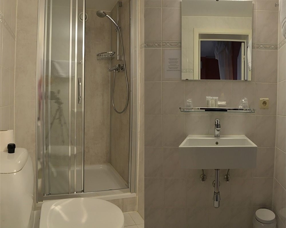 Imagen de la habitación del Hotel Groeninghe. Foto 5