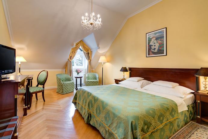 Imagen de la habitación del Hotel Grof Degenfeld Castle. Foto 8