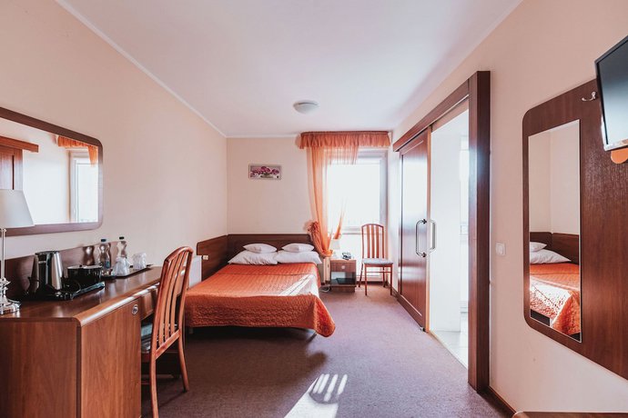 Imagen de la habitación del Hotel Gromada Lomza. Foto 2