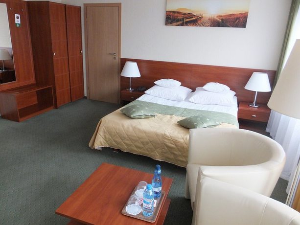 Imagen de la habitación del Hotel Gromada Pila. Foto 16
