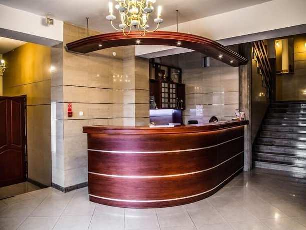 Imagen de los interiores del Hotel Groman. Foto 20